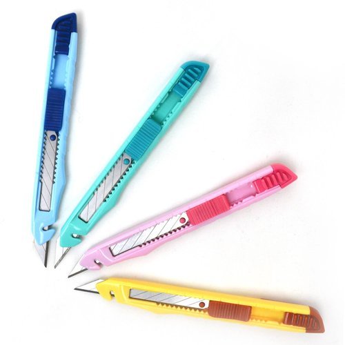 CÚTER DE ARTE DE 9 MM ESPECIAL PARA MANUALIDADES